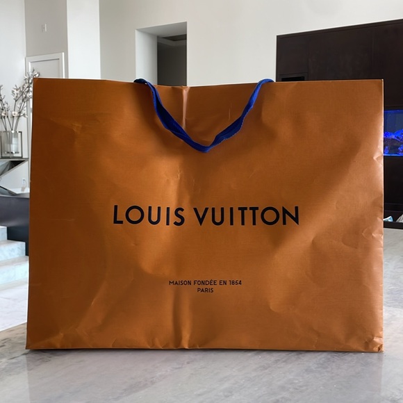 Louis Vuitton Large shopping bag 18”Hx23”Lx10”D - Picture 2 of 5